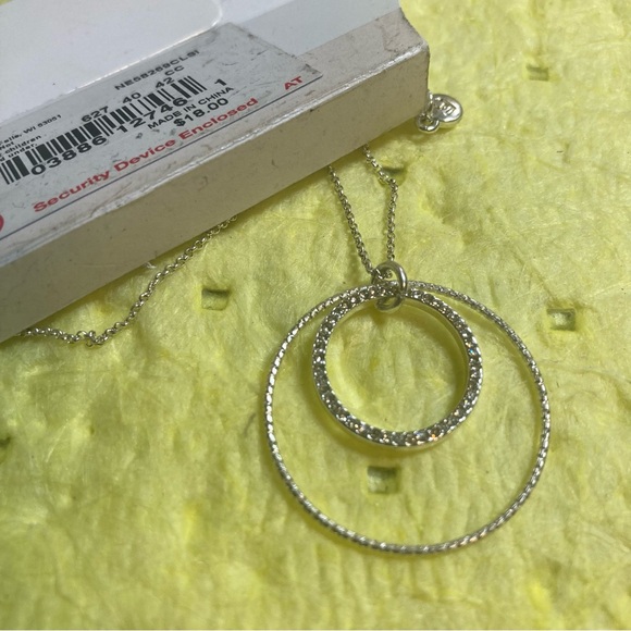 LC LAUREN CONRAD SILVER TONE DOUBLE CIRCLE NECKLACE - Picture 3 of 4